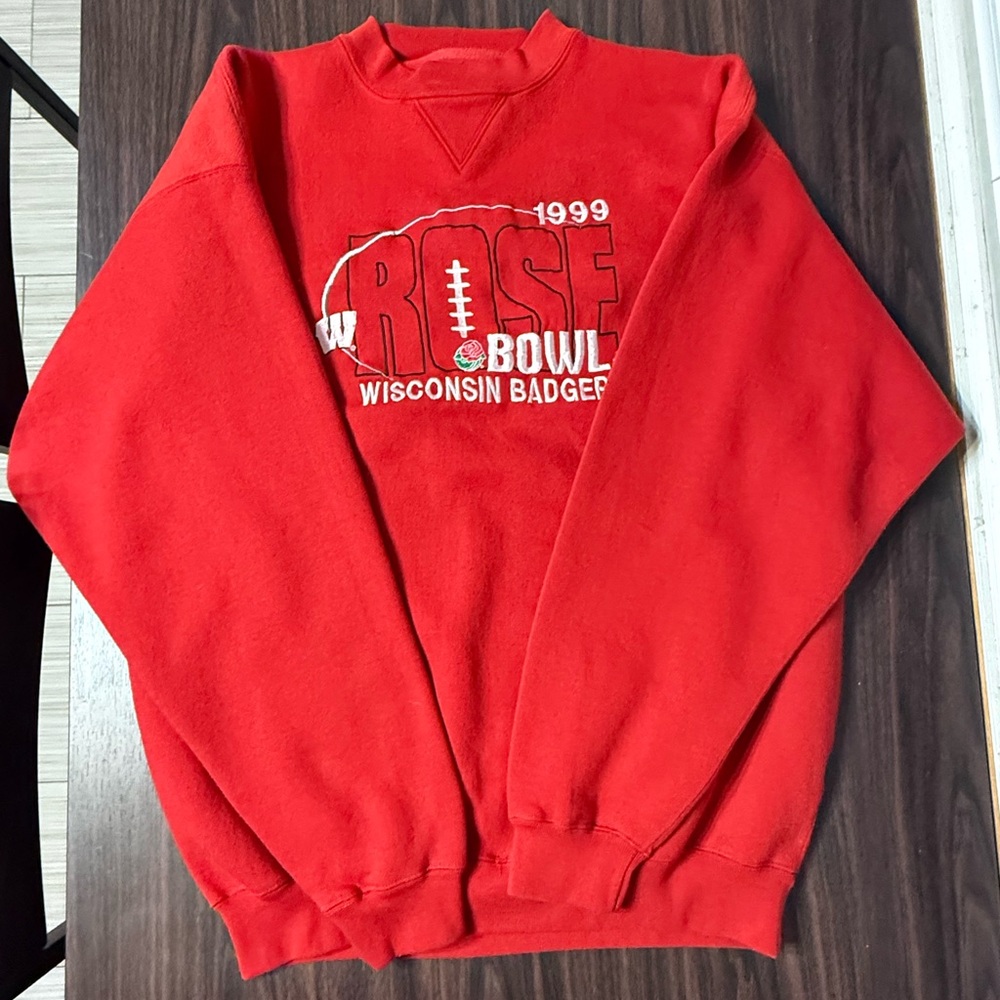 1999 Red Rose Bowl Wisconsin Badgers Sweater